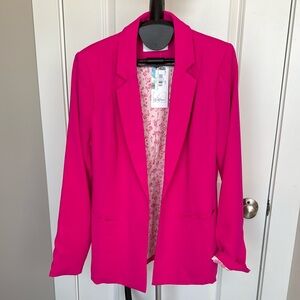 pink blazer